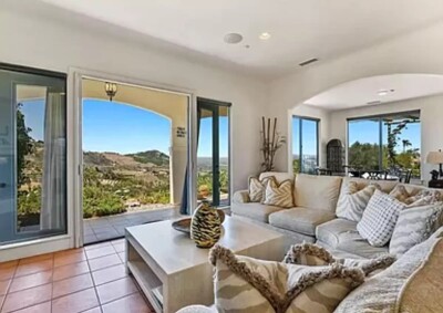 3810 Foxglove Ln, Fallbrook, CA 92028-3