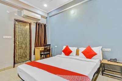 OYO Flagship 84950 Orphic Inn  | GuestHouseWale.Com