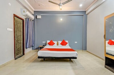 OYO Flagship 84950 Orphic Inn  | GuestHouseWale.Com