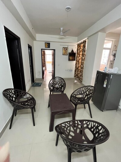 2 BHK apartment available in Gaur City 2 ,Noida-2
