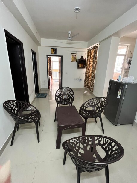 2 BHK apartment available in Gaur City 2 ,Noida-2