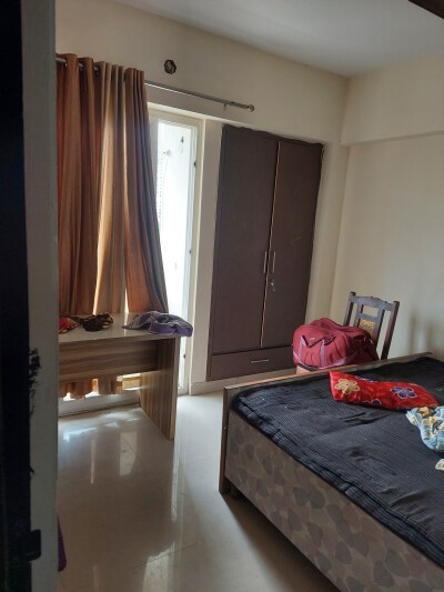 3bhk Fully furnished flat for rent sector 77  Available  in Royal city max
