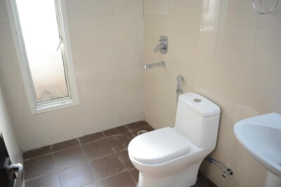 4 BHK FLAT  Fully furnished Apartment Sector 75 golf city plot 10