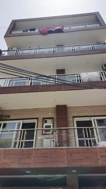 1 BHK  Sector 12 Noida independent flat fully furnished-9