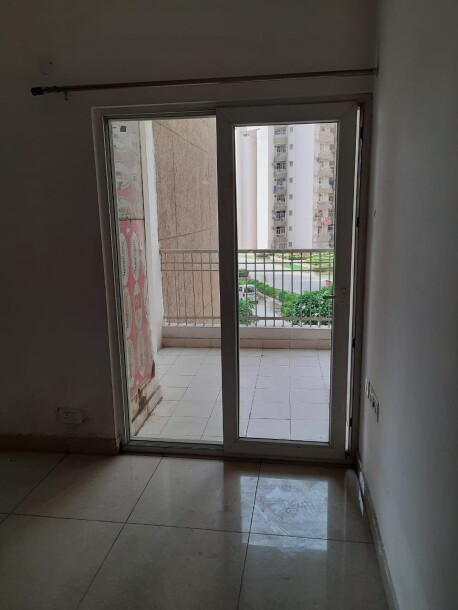 The Grand Ajnara Heritage 2bhk+1 in Noida-5